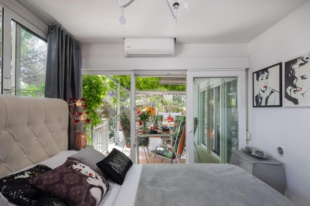 Beachfront Apartment Romilda Makarska Exterior photo
